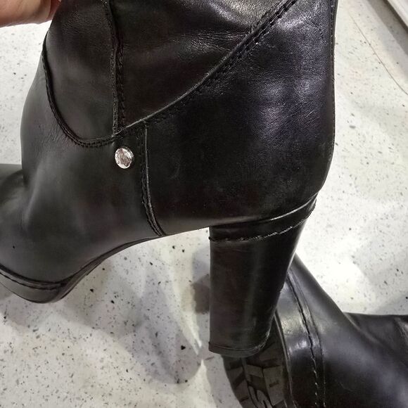 Stuart Weitzman Black Heeled Boots - Picture 13 of 13